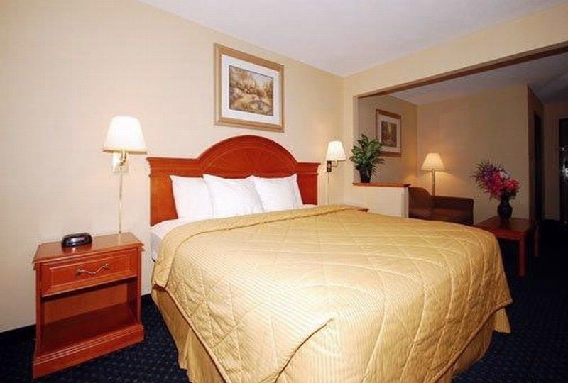 Quality Inn & Suites Lincoln Near I-55 Exterior foto